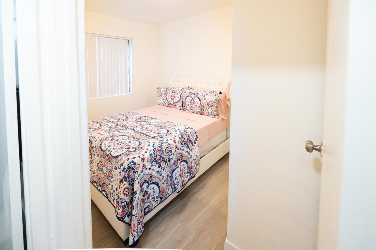 Cozy Small 2 Bedroom In Koreatown/Hollywood Los Angeles Extérieur photo
